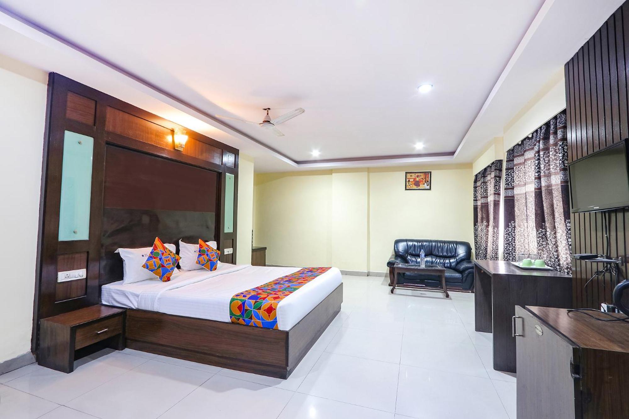 Fabhotel Royal Residency II - Nr Lakdikapul Metro Station Χιντεραμπάντ Εξωτερικό φωτογραφία